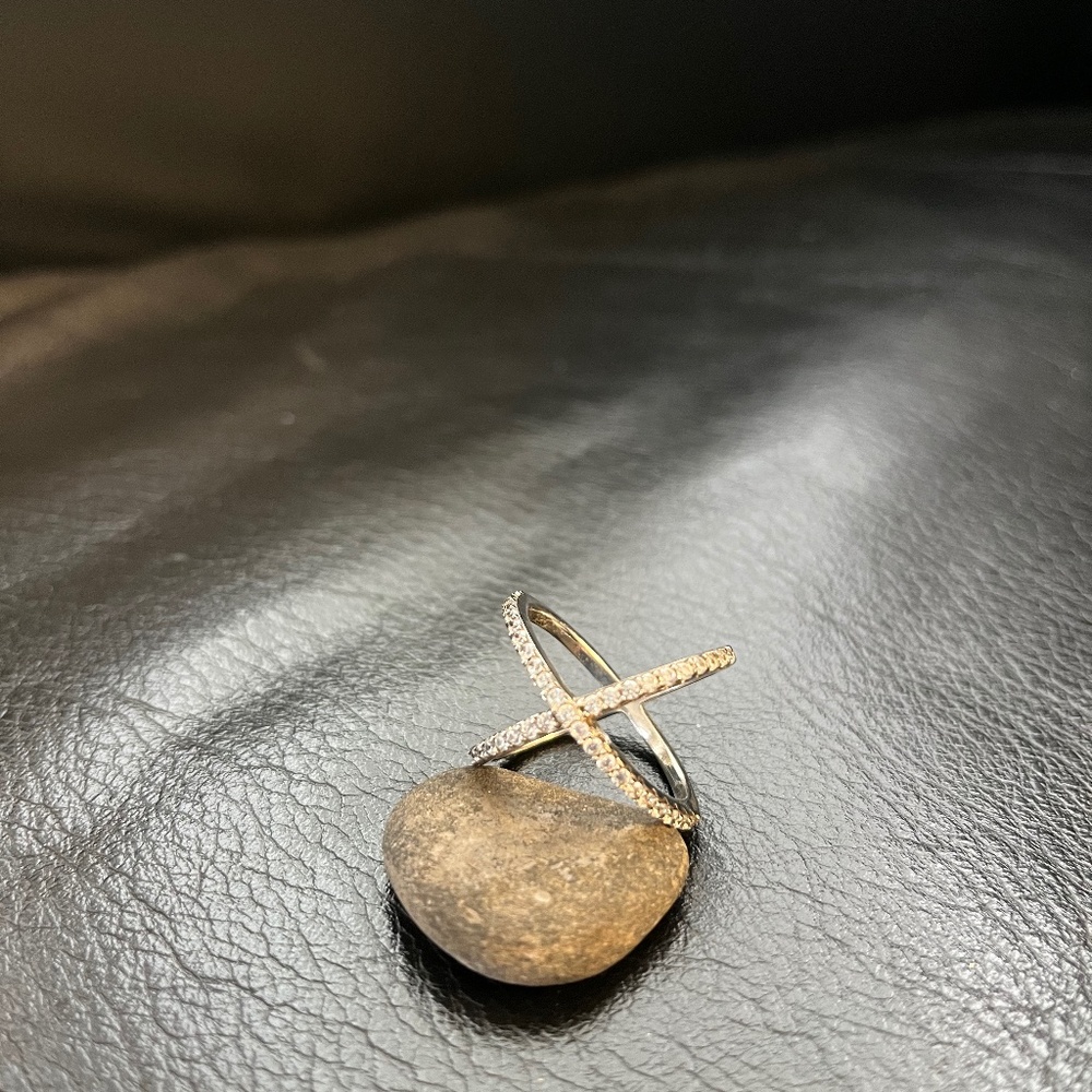 Cross ring with Swarovski crystals